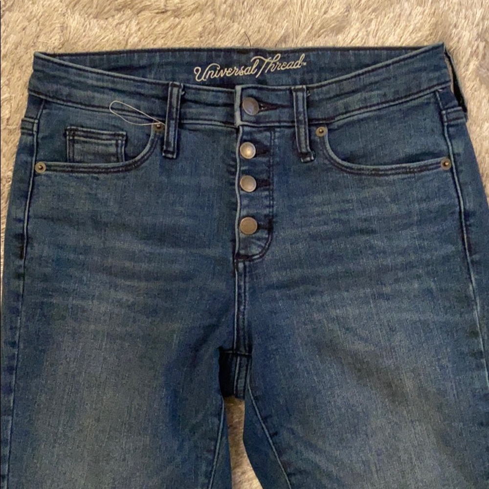Universal Thread Jeans 🌼 - Picture 2 of 4